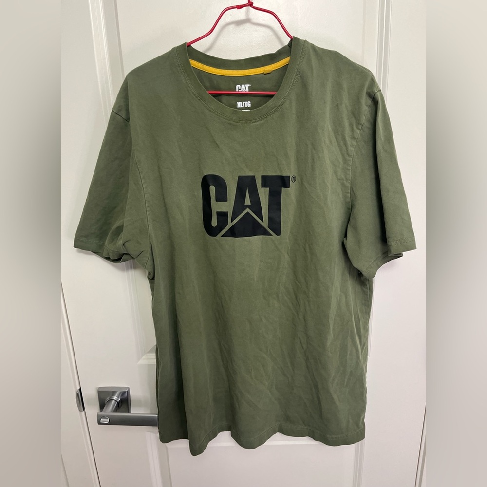 Caterpillar Women's Olive Green T-Shirt in size XL